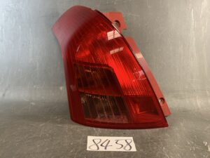SUZUKI SWIFT ZC ZC71S ZC11S ZD11S ZC31S Taillight STANLEY P4476 Left Side x1