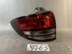 TOYOTA ESTIMA ACR30 ACR40 Taillight ICHIKOH 28-169 Left Side x1