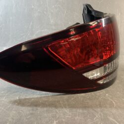 TOYOTA ESTIMA ACR30 Genuine Taillight / ICHIKOH 28-196 /Left Side x1
