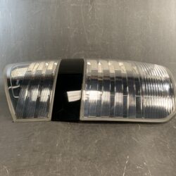 TOYOTA NOAH VOXY AZR60 AZR65 Genuine Taillight / ICHIKOH 28-185 / Left Side x1