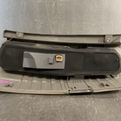 TOYOTA NOAH VOXY AZR60 AZR65 Genuine Taillight / ICHIKOH 28-185 / Left Side x1