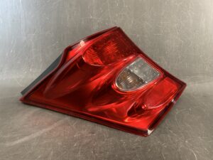 HONDA FREED SPIKE GB3 GB4 Genuine Taillight / ICHIKOH D065 /Left Side x1