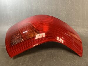 SUZUKI SWIFT ZC11S Genuine Taillight / STANLEY P4476 R / Right Side x1