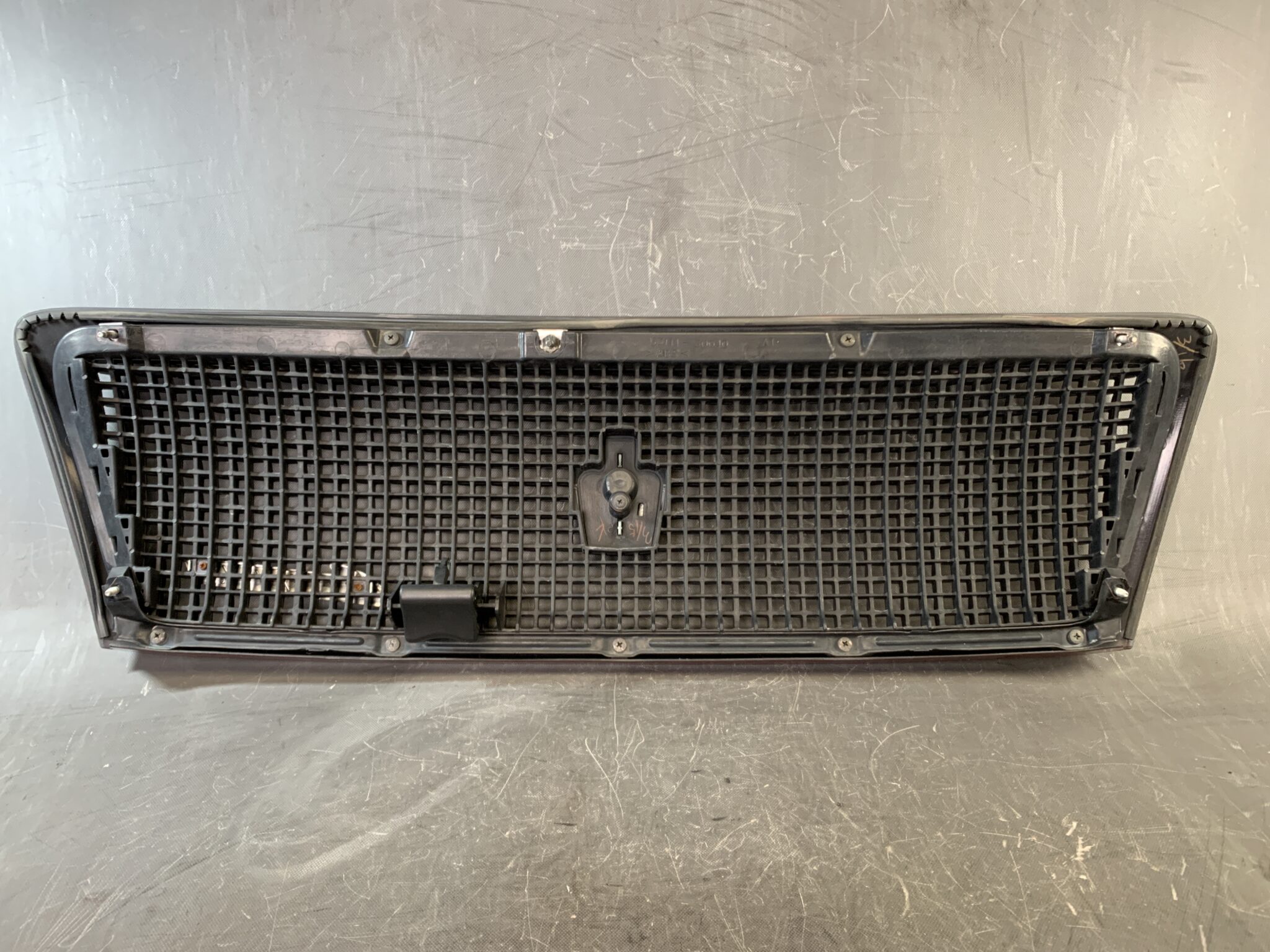 TOYOTA CROWN ATHLETE JZS17 Front Bumper Radiator Grille » JDM-PARTS NZ