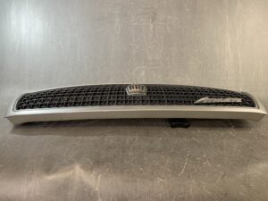 TOYOTA CROWN ATHLETE JZS17 Front Radiator Grill