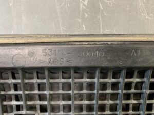 TOYOTA CROWN ATHLETE JZS17 Front Radiator Grill