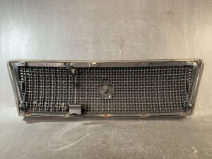 TOYOTA CROWN ATHLETE JZS17 Front Radiator Grill