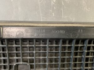 TOYOTA CROWN ATHLETE JZS17 Front Radiator Grill