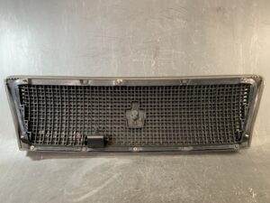 TOYOTA CROWN ATHLETE JZS17 Front Radiator Grill