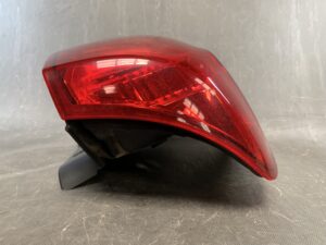 TOYOTA LandCruiser URJ202W Genuine Taillight/ KOITO 60-184 L / Left Side x1