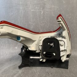 Peugeot 2008 A94HM01Genuine Taillight / / Left Side x1