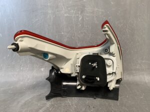 Peugeot 2008 A94HM01Genuine Taillight / / Left Side x1