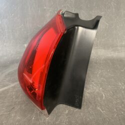 Peugeot 2008 A94HM01Genuine Taillight / / Left Side x1
