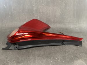 NISSAN JUKE YF15 Genuine Taillight / ICHIKOH VALEO T003 / Left Side x1