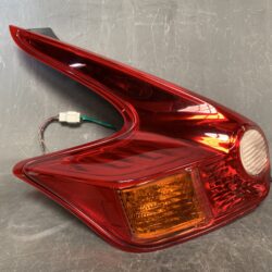 NISSAN JUKE YF15 Genuine Taillight / ICHIKOH VALEO T003 / Left Side x1