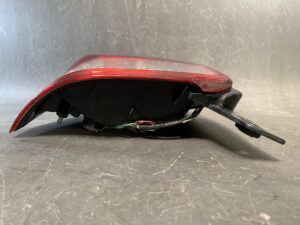 Toyota Porte NCP141 NCP145 Taillight / STANLEY 52-257 / Left Side x1