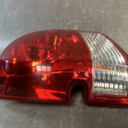 Toyota Porte NCP141 NCP145 Taillight / STANLEY 52-257 / Left Side x1