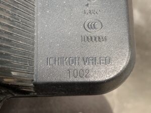 MITSUBISHI DELICA BVM20 Genuine Taillight / ICHIKON VALEO T002 / Left Side x1