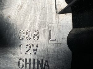 MITSUBISHI DELICA BVM20 Genuine Taillight / ICHIKON VALEO T002 / Left Side x1