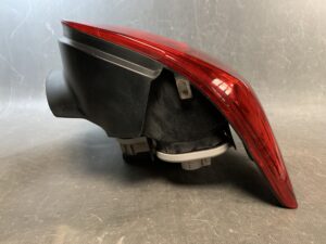 Volkswagen POLO 6RCBZ Genuine Taillight / 6R0 945 257 B / Left Side x1