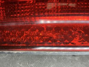 TOYOTA 100 series LandCruiser Genuine Taillight / KOITO 60-72 / Right Side x1