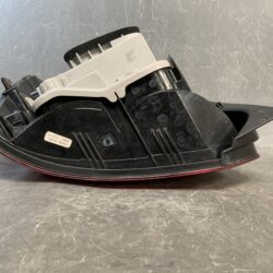 Volkswagen POLO 6RCBZ Genuine Taillight / 6R0 945 258 B/ Right Side x1