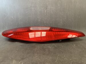 MITSUBISHI COLT Z21A Z22A Z27A TAILLIGHT STANLEY P3144/ Right Side x1