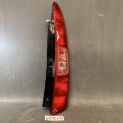 MITSUBISHI COLT Z21A Z22A Z27A TAILLIGHT STANLEY P3144 Right Side x1