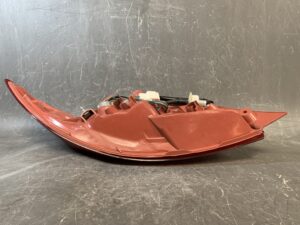 MAZDA 2 DEMIO DE DEJFS DE3FS DE5FS Taillight / STANLEY P5776 R / Right Side x1