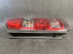 HONDA STEPWAGON STEPWGN RK RK1 RK1 Taillight STANLEY P8895 / Right Side x1