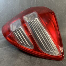 HONDA FIT JAZZ GE GE6 GE7 GE8 GE9 Genuine Taillight / STANLEY P7030 R / Right Side x1