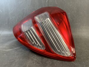 HONDA FIT JAZZ GE GE6 GE7 GE8 GE9 Genuine Taillight / STANLEY P7030 R / Right Side x1