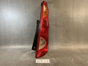 NISSAN NOTE E11 NE11 Taillight KOITO 220-63780 Right Side x1