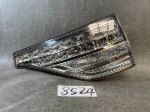 TOYOTA ESTIMA ACR50 HYBRID AHR20 Taillight FINISHER ICHIKOH 28-197 Right Side x1