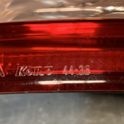 TOYOTA IPSUM ACM21 Genuine Taillight / KOITO 44-36 / Right Side x1