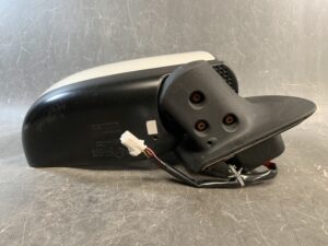 NISSAN CARAVAN VW6E26 Genuine Door Mirror/ MURAKAMI 8584 8578/ Right Side x1