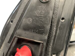 NISSAN CARAVAN VW6E26 Genuine Door Mirror/ MURAKAMI 8584 8578/ Right Side x1