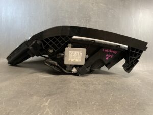 HONDA STREAM RN6 Genuine HID Headlight / KOITO 100-22652/ Right Side x1