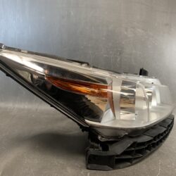 HONDA STREAM RN6 Genuine HID Headlight / KOITO 100-22652/ Right Side x1