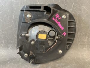 Note: Must match Model of Product first.(Always first) Model of Product  : Please check the title name ID STANLEY : Please check the title name ID KOITO : Please check the title name & Photos Other ID : Please check the title name & Photos Condition : Used Note : Please check all photos & must match the model ( ID / STANLEY# / KOITO# / Other ID ) for fitting / Install FOGLIGHT / FOG LIGHT FOGlamp FOG lamp FOGLIGHT FOG LIGHT  Spot Light,Turn Signal light,indicator