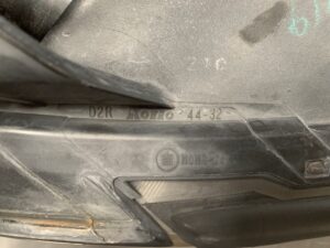 TOYOTA IPSUM ACM21 Genuine Headlight /KOITO 44-32 / Right Side x1