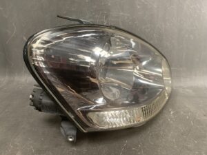 TOYOTA IPSUM ACM21 Genuine Headlight /KOITO 44-32 / Right Side x1