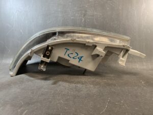 NISSAN SERENA C24 Genuine Headlight / ICHIKOH 1658/ Right Side x1