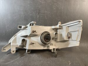 NISSAN SERENA C24 Genuine Headlight / ICHIKOH 1658/ Right Side x1