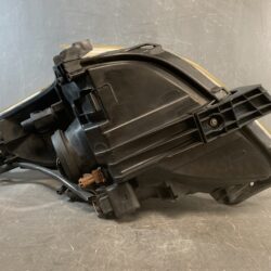 TOYOTA RACTIS NCP100 Genuine Headlight / ICHIKOH 52-156 / Right Side x1