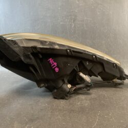 TOYOTA RACTIS NCP100 Genuine Headlight / ICHIKOH 52-156 / Right Side x1