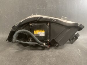 TOYOTA COROLLA RUMION NZE151 Genuine HID Headlight / ICHIKOH 12-540/ Right Side x1