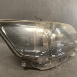 TOYOTA COROLLA RUMION NZE151 Genuine HID Headlight / ICHIKOH 12-540/ Right Side x1