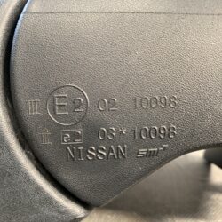 NISSAN LEAF AZE0 Genuine Door Mirror Right Side x1