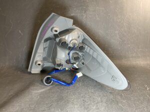 TOYOTA RACTIS NCP120 Genuine Taillight KOITO 52-223 Left Side x1